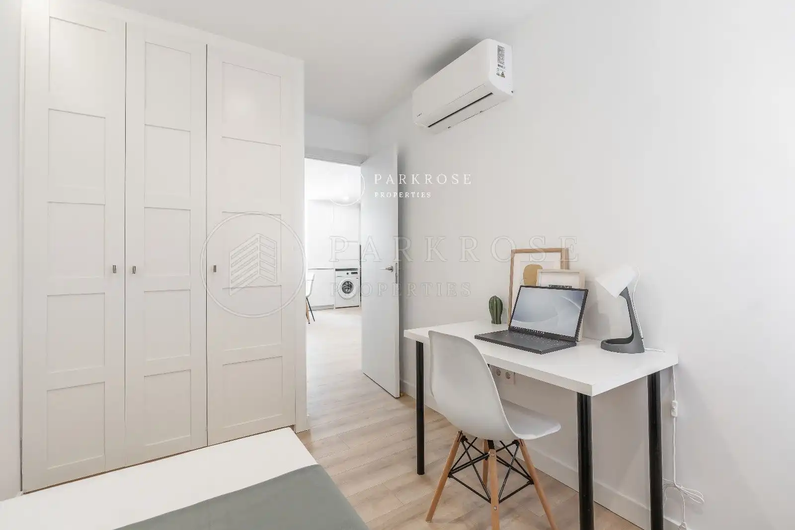 Bedroom of Flat for sale in Madrid  with Air Conditioner, Heating and Terrace