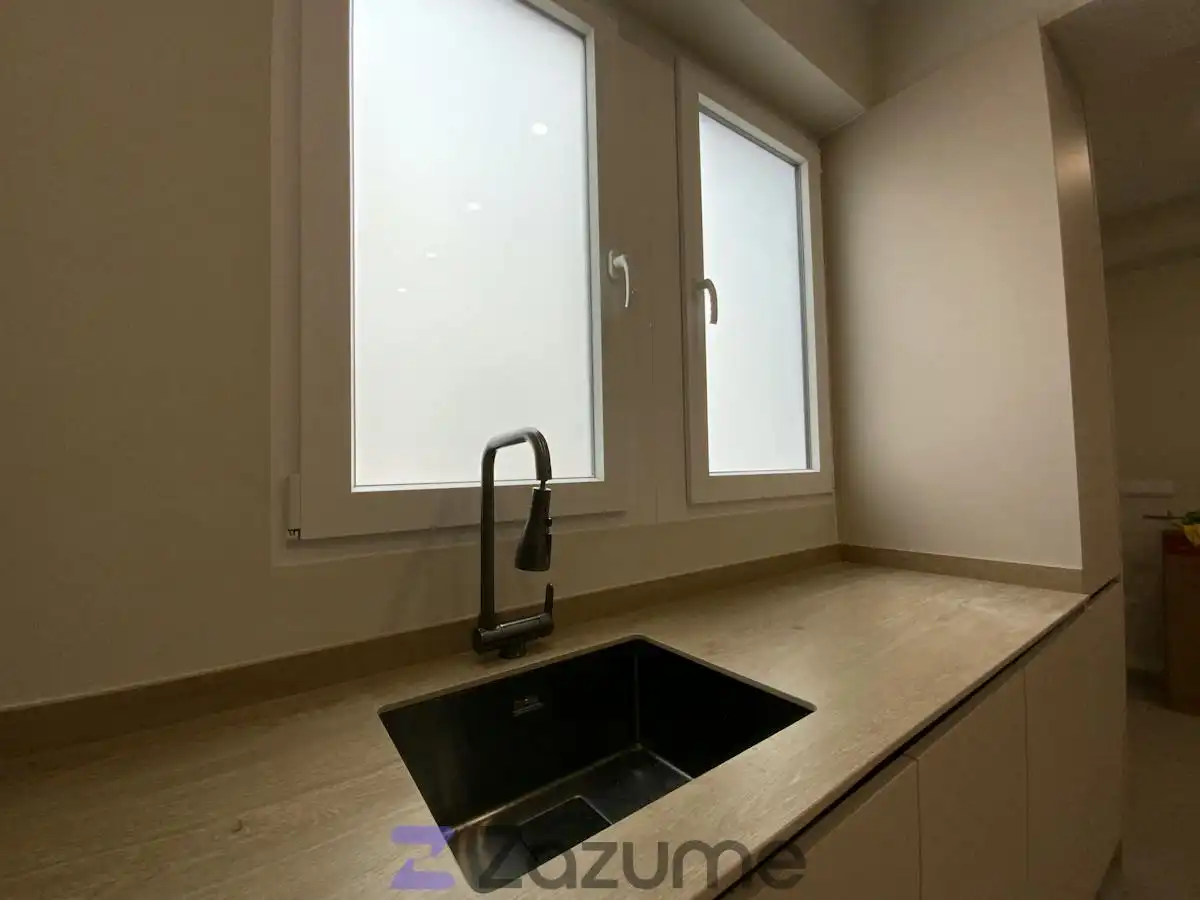 Flat with terrace to rent in Carrer de Pere Aleixandre, imagen 7