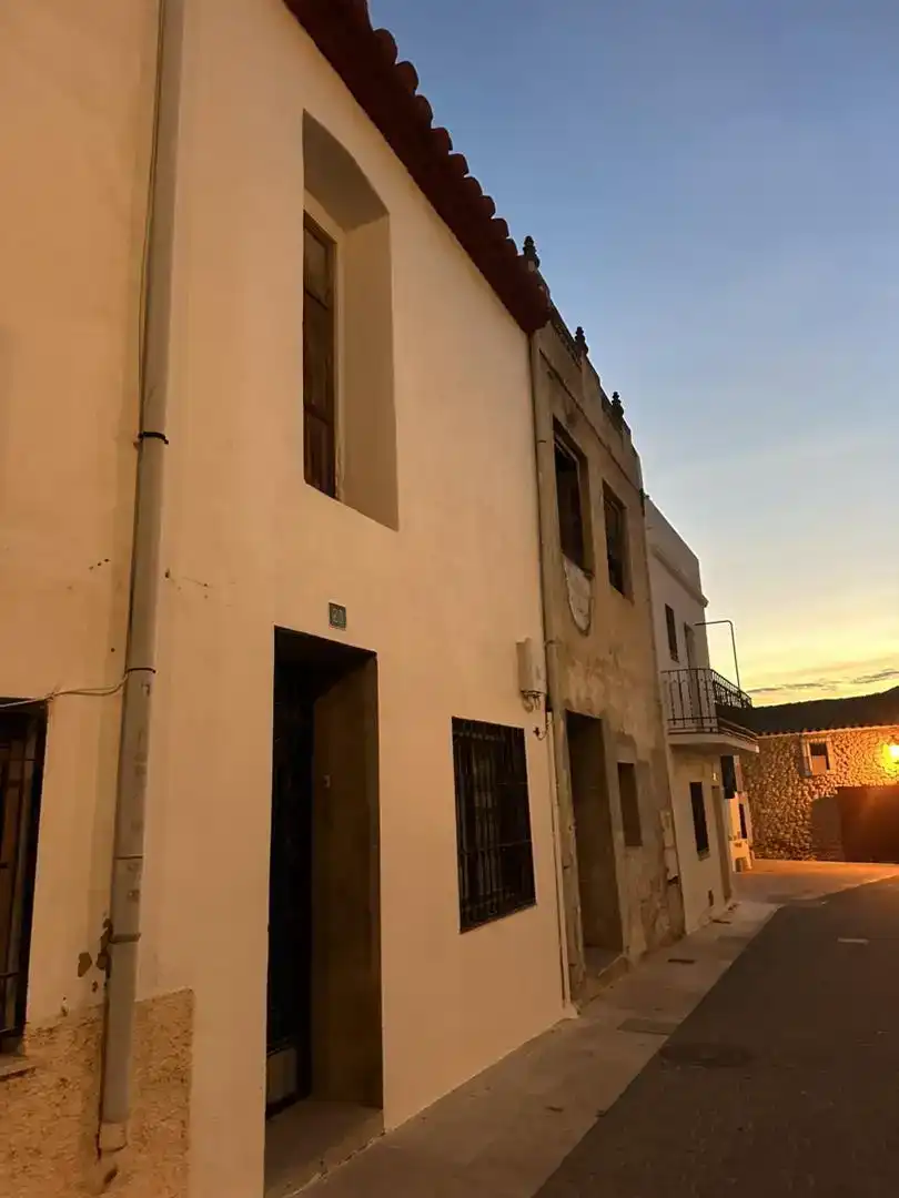 Vista exterior de Casa adosada de lloguer en Oropesa del Mar / Orpesa amb Traster i Moblat
