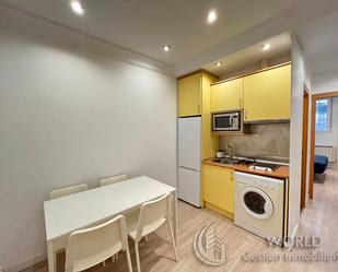 Kitchen of Apartment to rent in  Madrid Capital  with Heating, Furnished and Washing machine