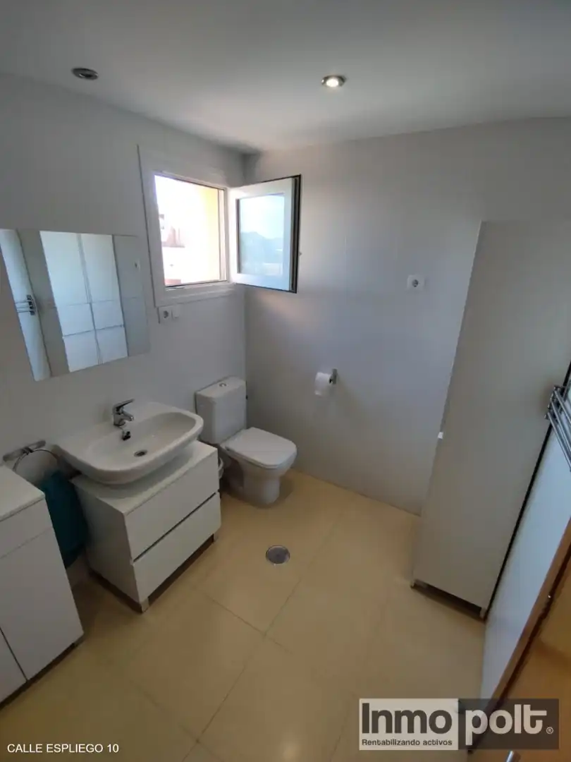 Badezimmer von Wohnung zur Miete in Torre-Pacheco mit Klimaanlage, Terrasse und Möbliert