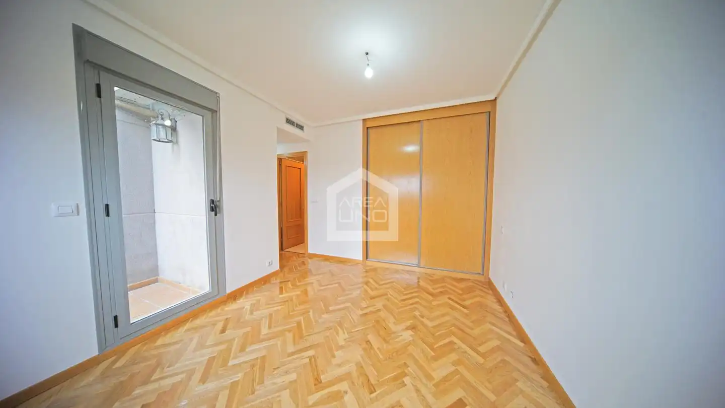 Schlafzimmer von Wohnung zur Miete in Alcorcón mit Klimaanlage, Heizung und Parkett