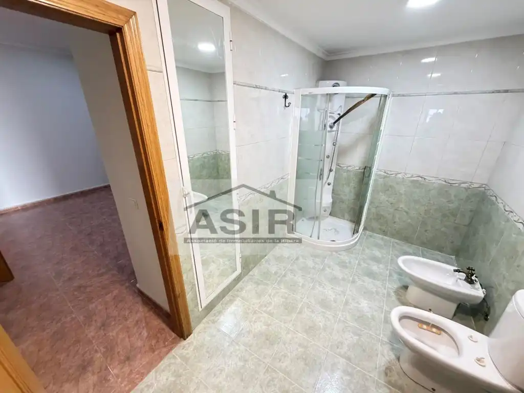 Casa amb piscina en venda a Calle Matilde Malo, imagen 30