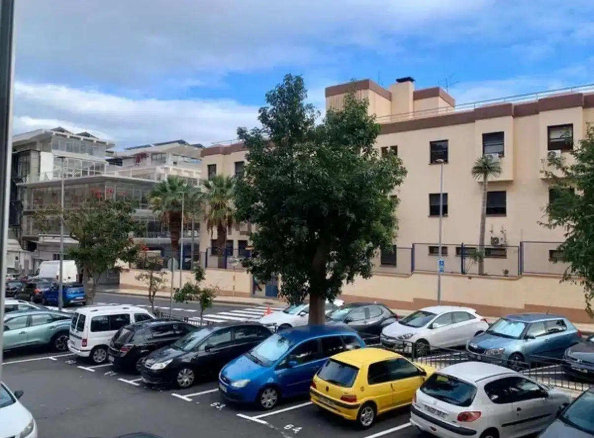 Vista exterior de Piso de alquiler en Santa Cruz de Tenerife con Balcón