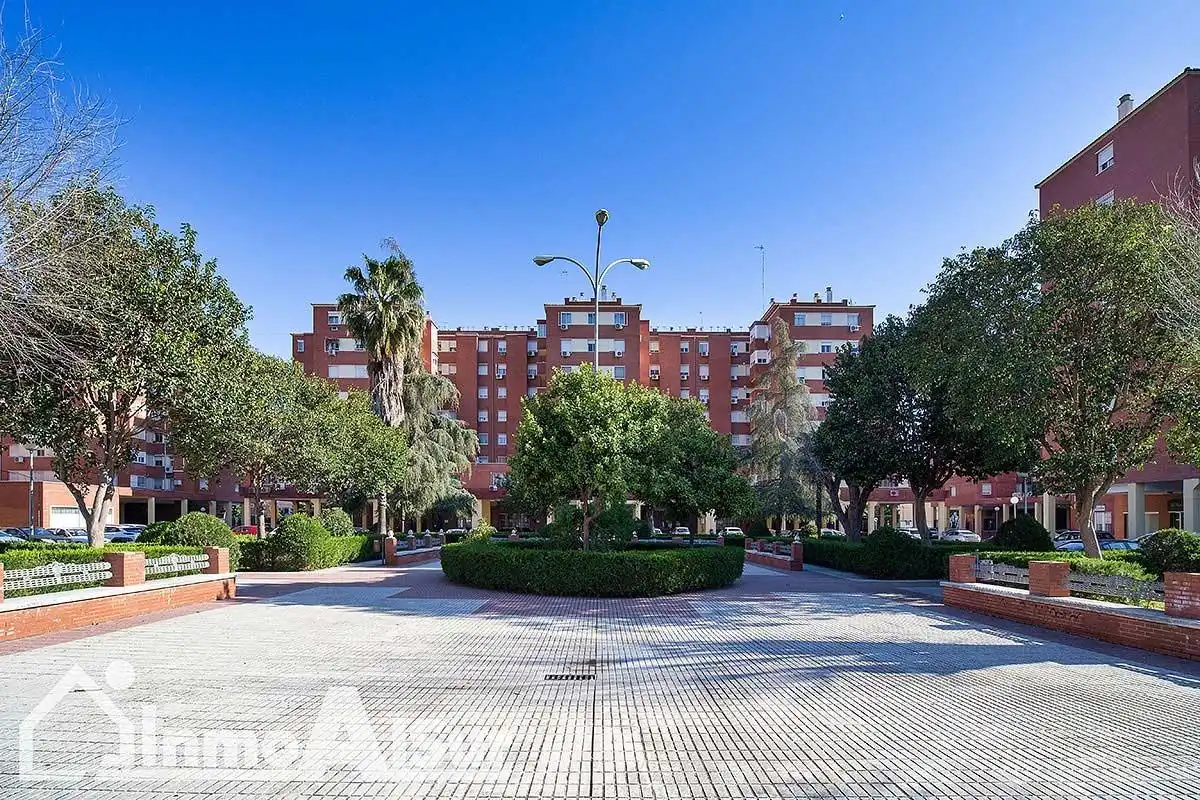 Piso de alquiler en ALBERCHE, El Plantinar – Avda. La Paz - El Juncal