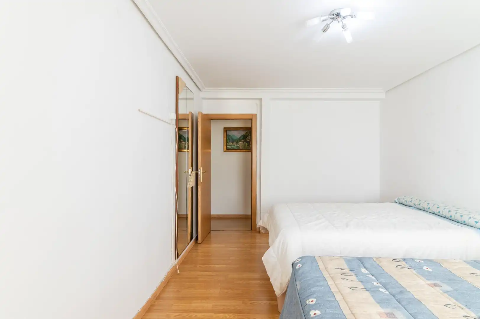 Habitación de Piso en venta en  Pamplona / Iruña con Calefacción, Parquet y Balcón