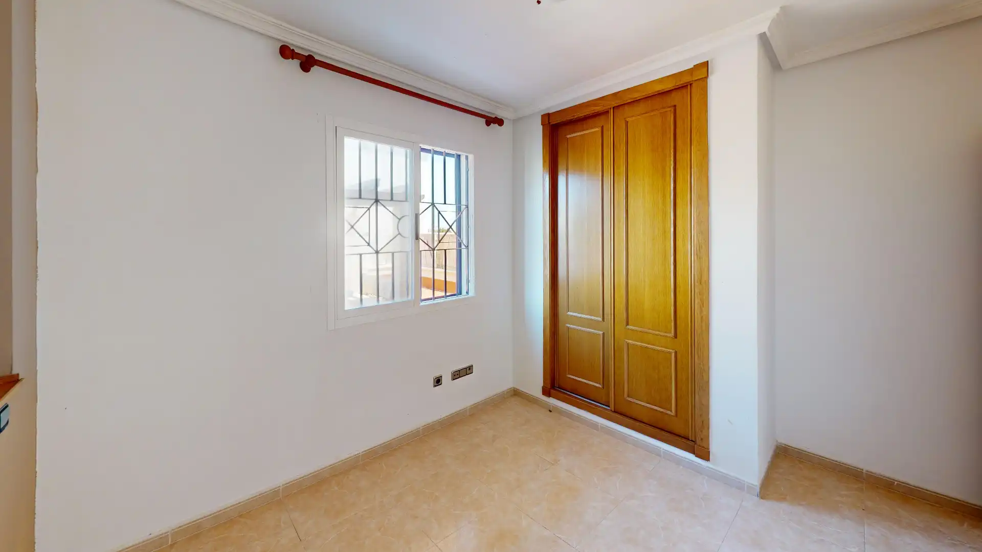 Flat for sale in Torrevieja  with Air Conditioner, Terrace and Community pool