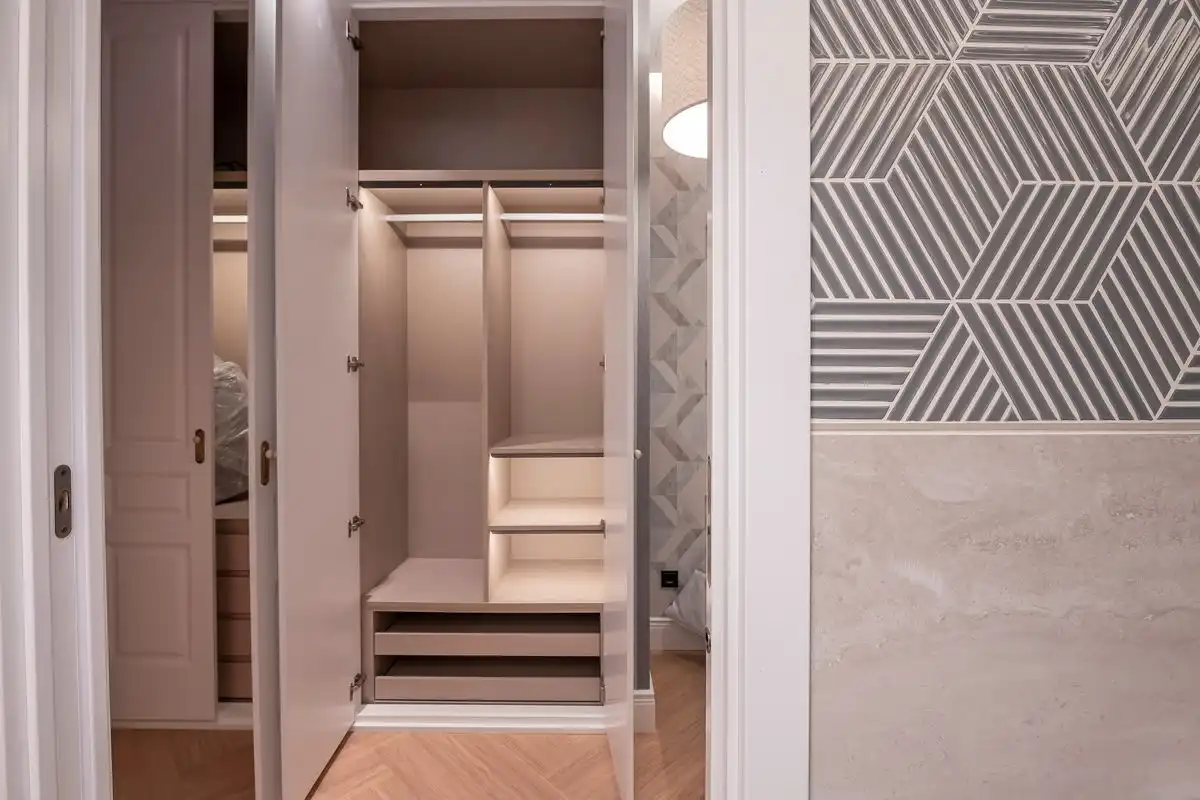 Flat with lift for sale in C. de Guzmán el Bueno, imagen 56