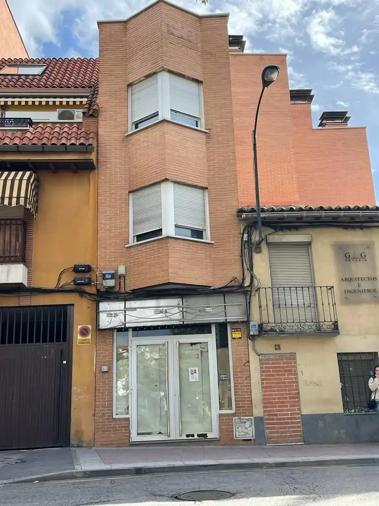 Außenansicht von Büro zum Verkauf in Getafe mit Klimaanlage