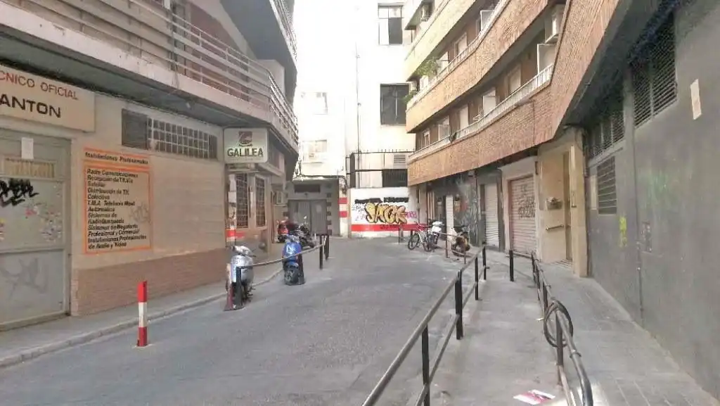 Exterior view of Garage for rent in Granada
