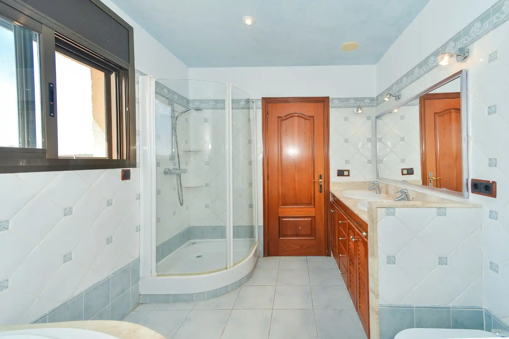 Baño de Casa o chalet en venta en Calonge i Sant Antoni con Aire acondicionado, Jardín privado y Terraza