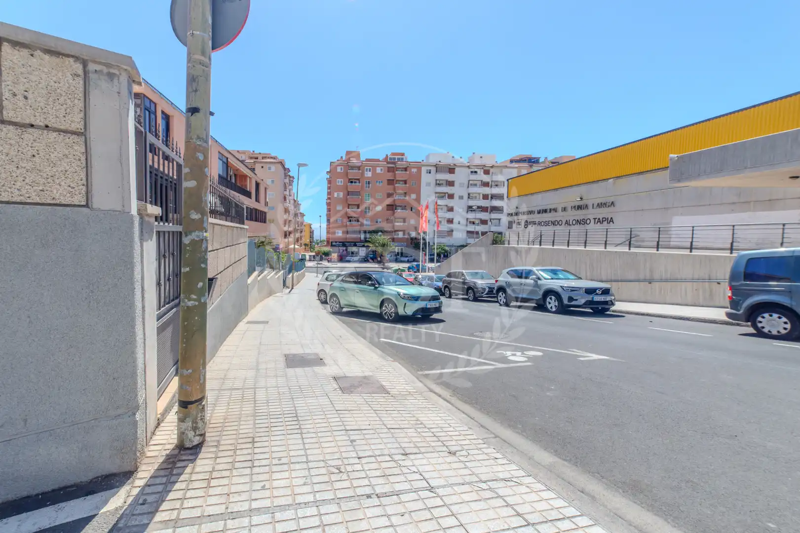 Vista exterior de Garatge en venda en Candelaria amb Alarma
