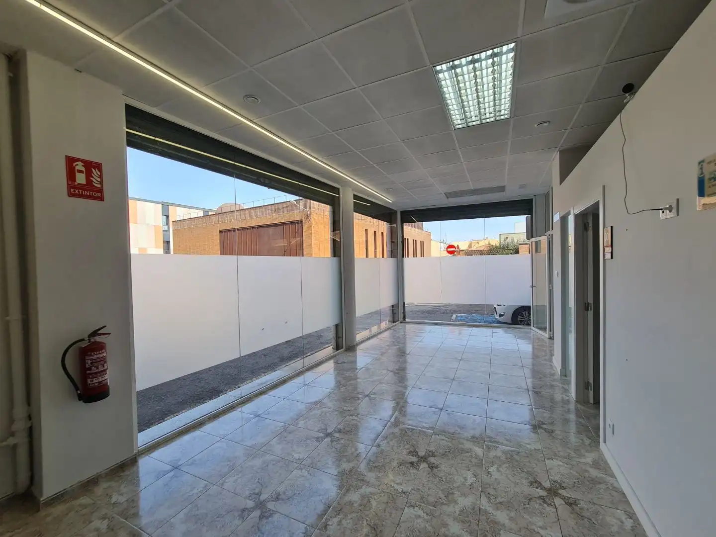 Local comercial de lloguer a jacint verdaguer 32, imagen 14
