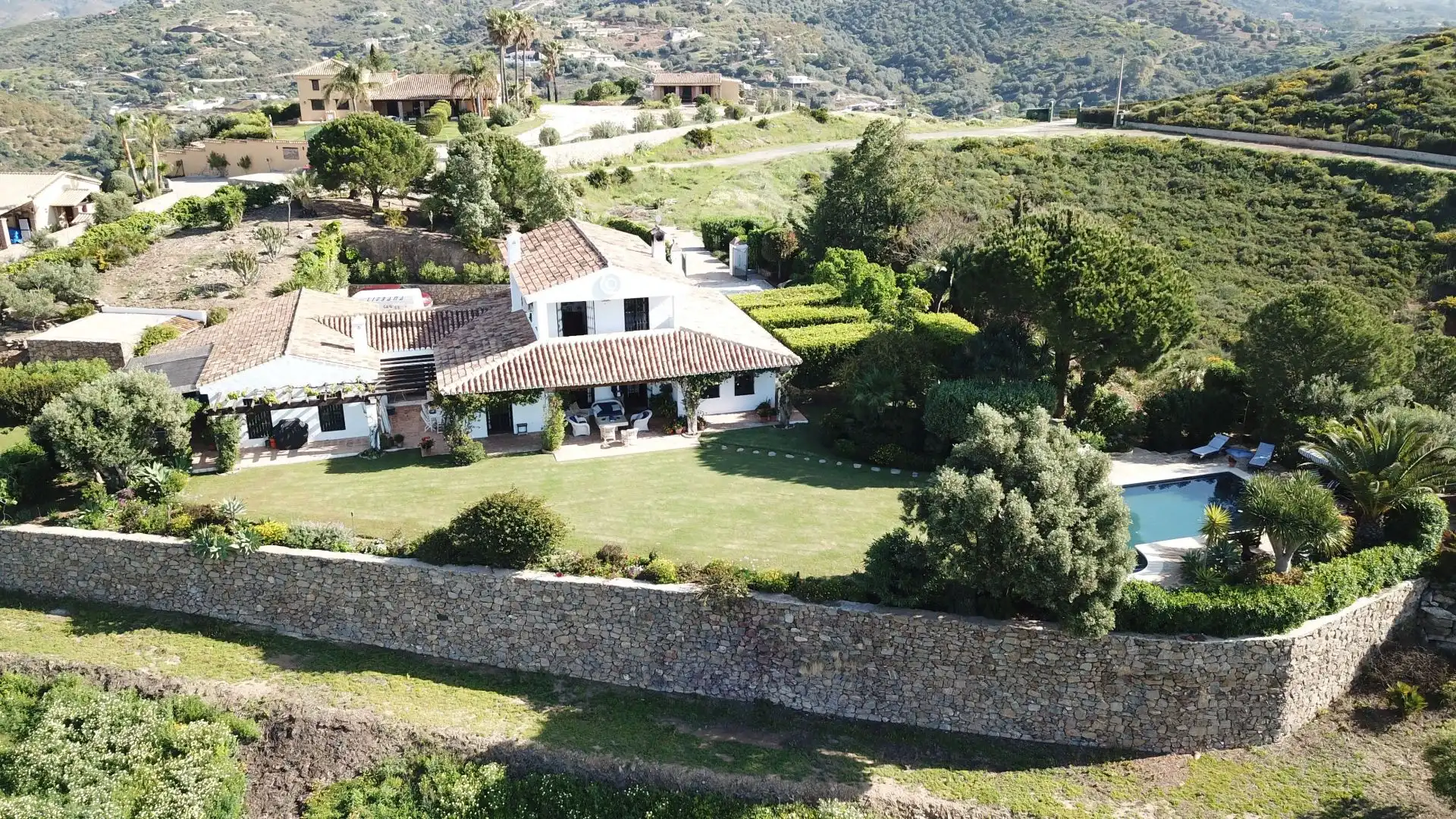 Jardí de Finca rústica en venda en Mijas amb Aire condicionat, Traster i Piscina