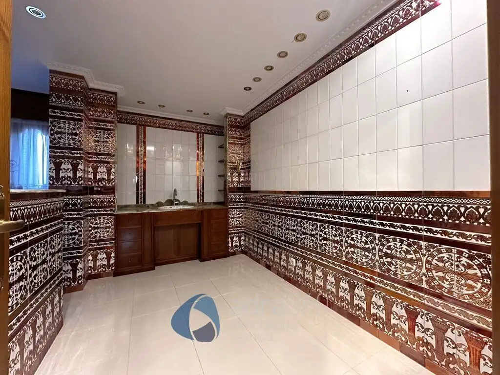 Bathroom of Houses for sale in Lardero  with Air Conditioner, Heating and Private garden
