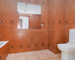 Bany de Pis en venda en Manlleu amb Terrassa
