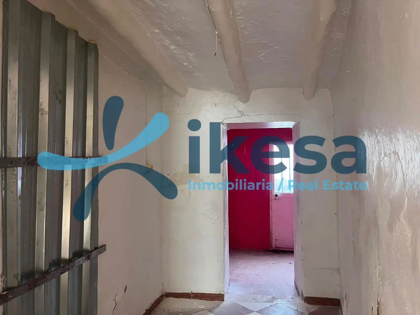 Casa adosada en venta en Badolatosa