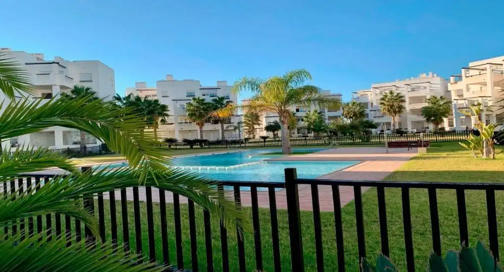 Penthouse with pool for sale in Terrazas de la Torre Golf