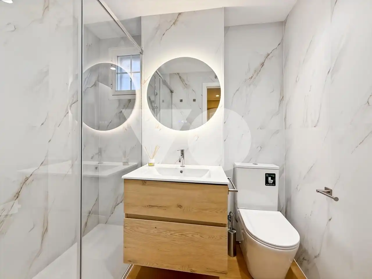 Badezimmer von Erdgeschoss zur Miete in Majadahonda mit Heizung, Privatgarten und Terrasse