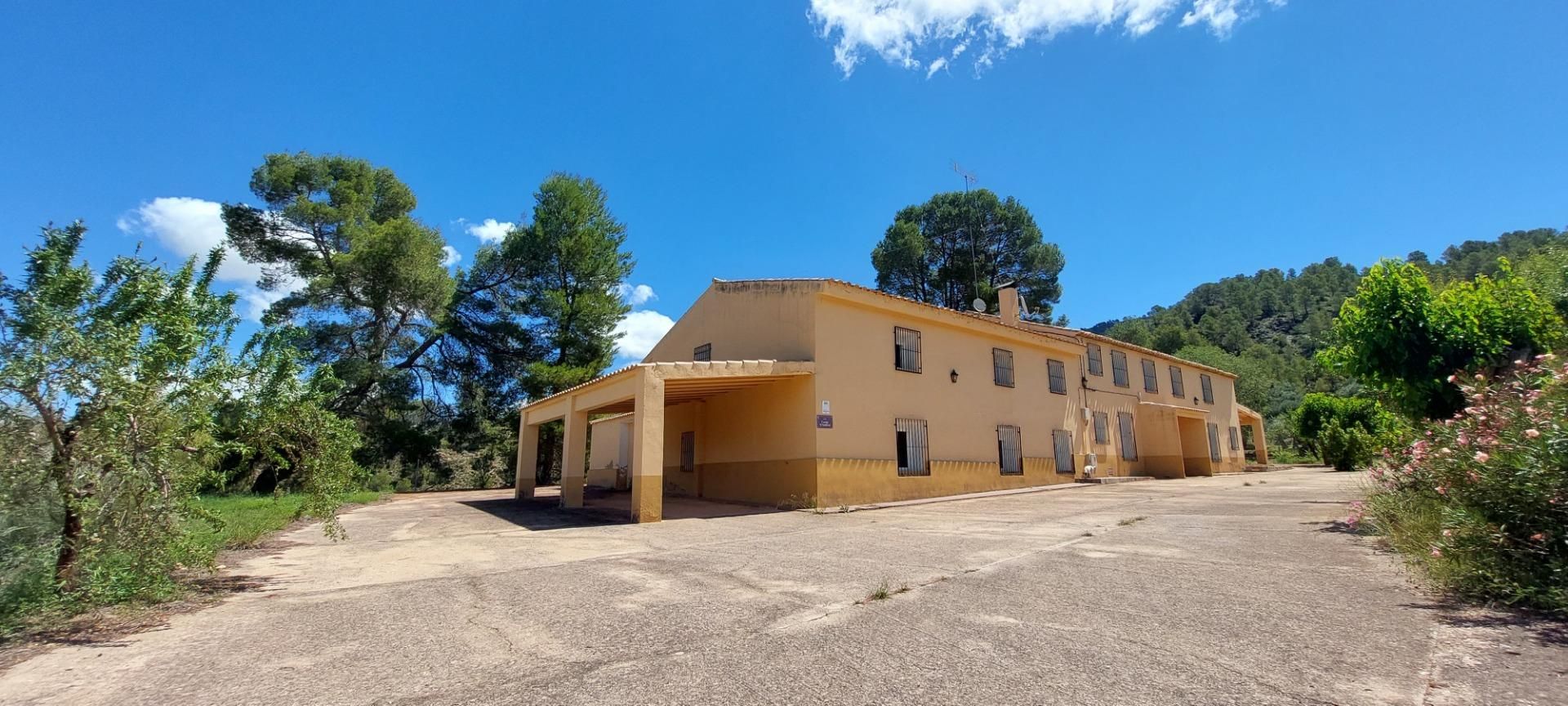 Außenansicht von Country house zum verkauf in Nerpio mit Privatgarten, Terrasse und Balkon