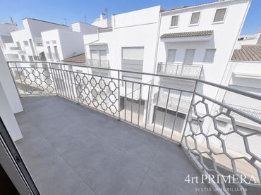 Pis amb balcó en venda a Sant Miquel