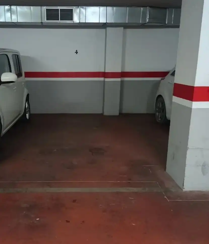 Parking de Piso de alquiler en Roquetas de Mar con Aire acondicionado, Calefacción y Amueblado