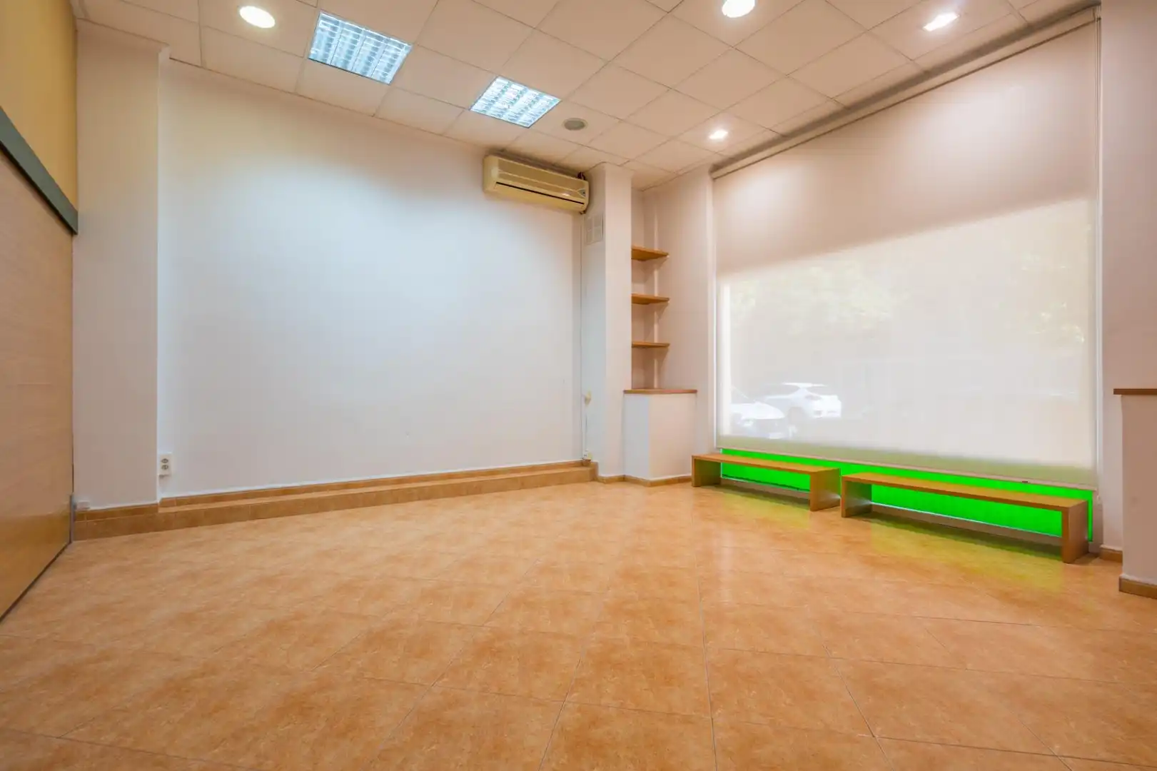 Local en venta en  Valencia Capital con Aire acondicionado