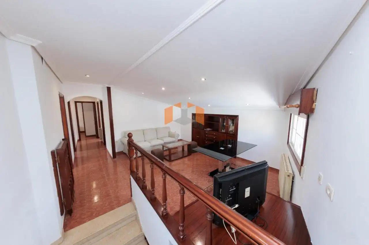 Houses for sale in Vigo   with Heating, Private garden and Parquet flooring