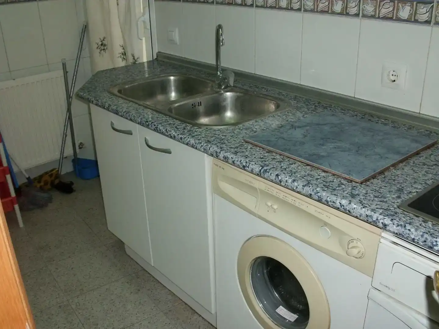 Cocina de Piso para compartir en Reyes Católicos - Paseo San Antonio