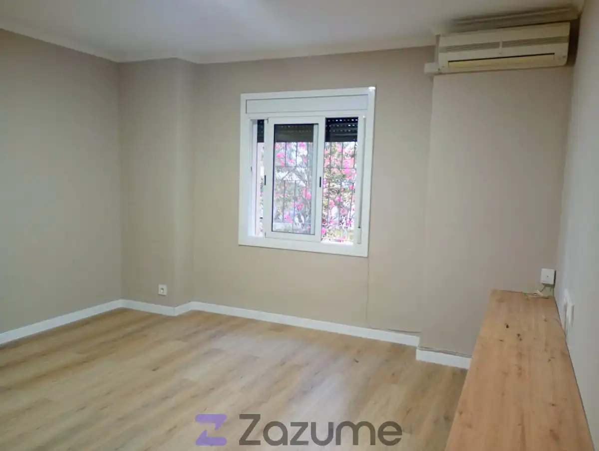 Flat for rent in Carrer d'Aiguablava, La Trinitat Nova