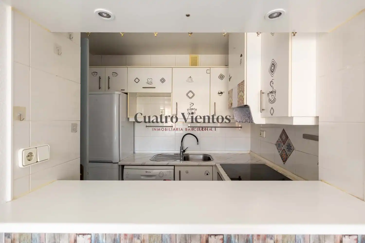 Kitchen of Flat for sale in Barcelona  with Air Conditioner, Heating and Oven