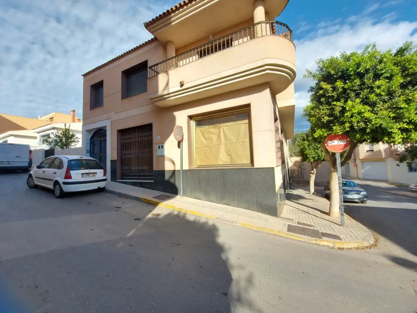 Local de alquiler en Ejido Sur