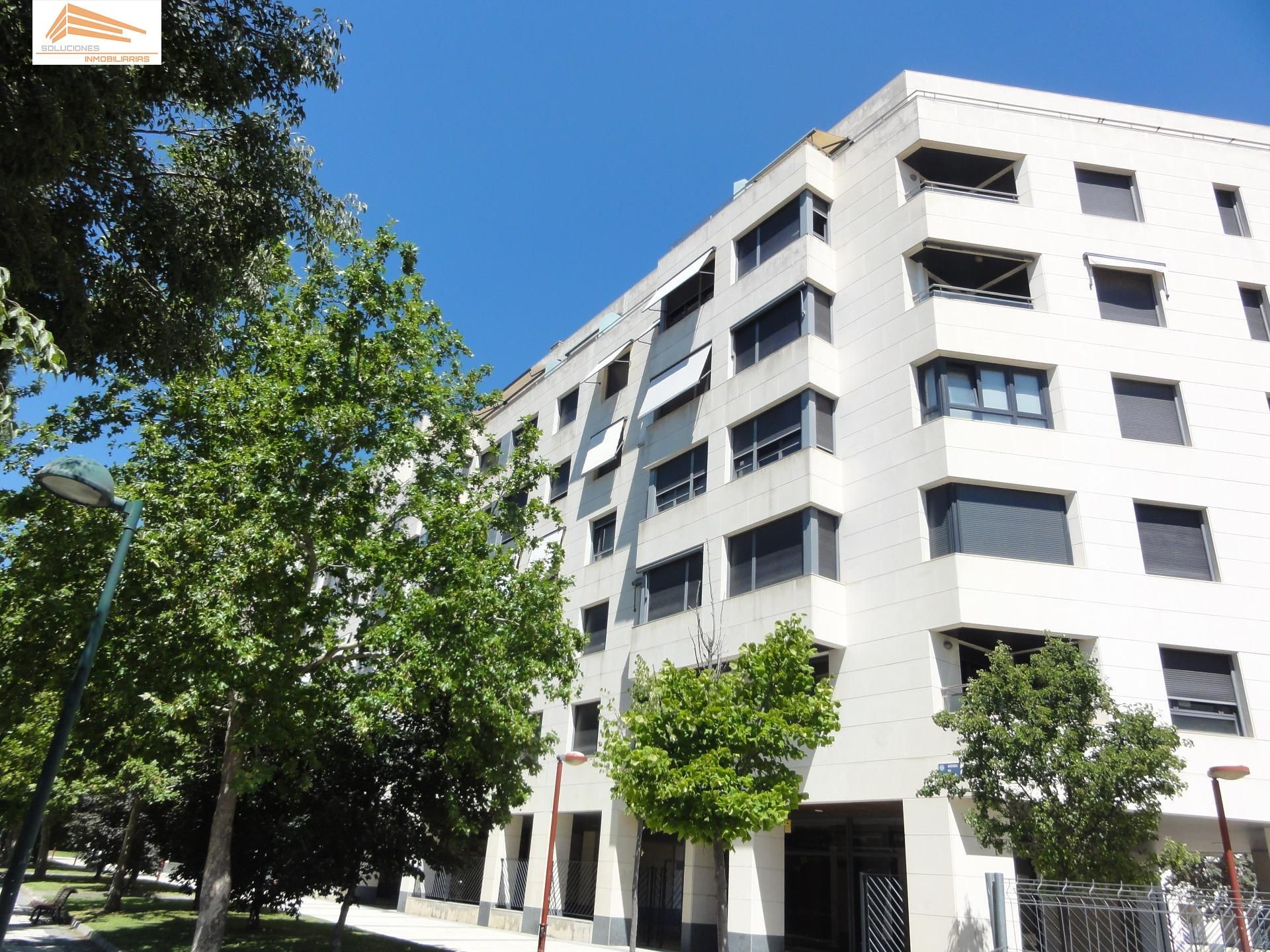 Exterior view of Flat for sale in Valladolid Capital  with Heating and Community pool