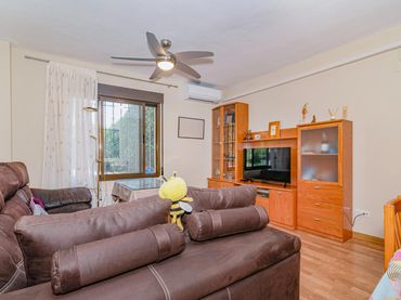 Bajo con ascensor en venta en CASTILLO