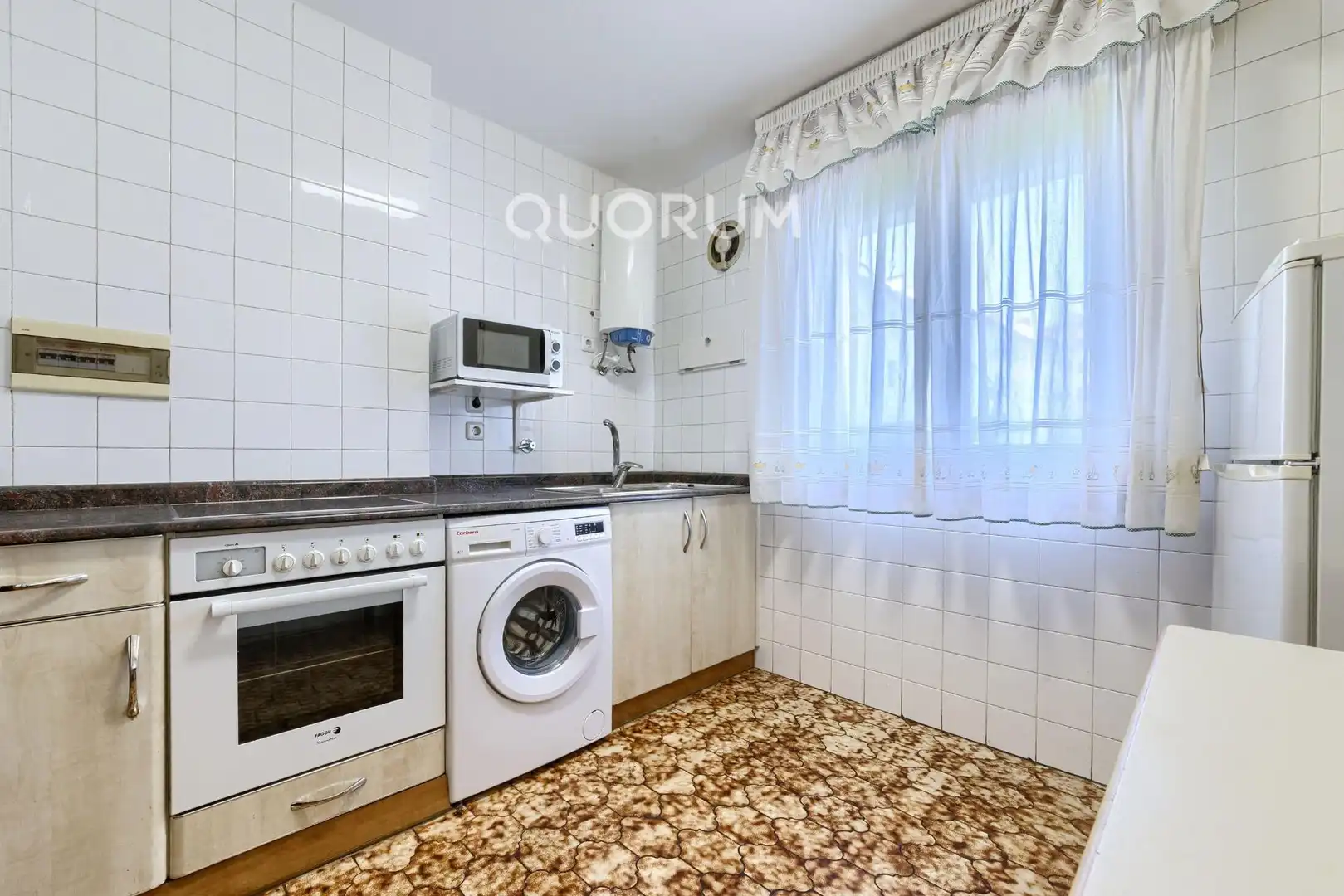 Cocina de Piso en venta en Barakaldo  con Jardín privado, Terraza y Amueblado