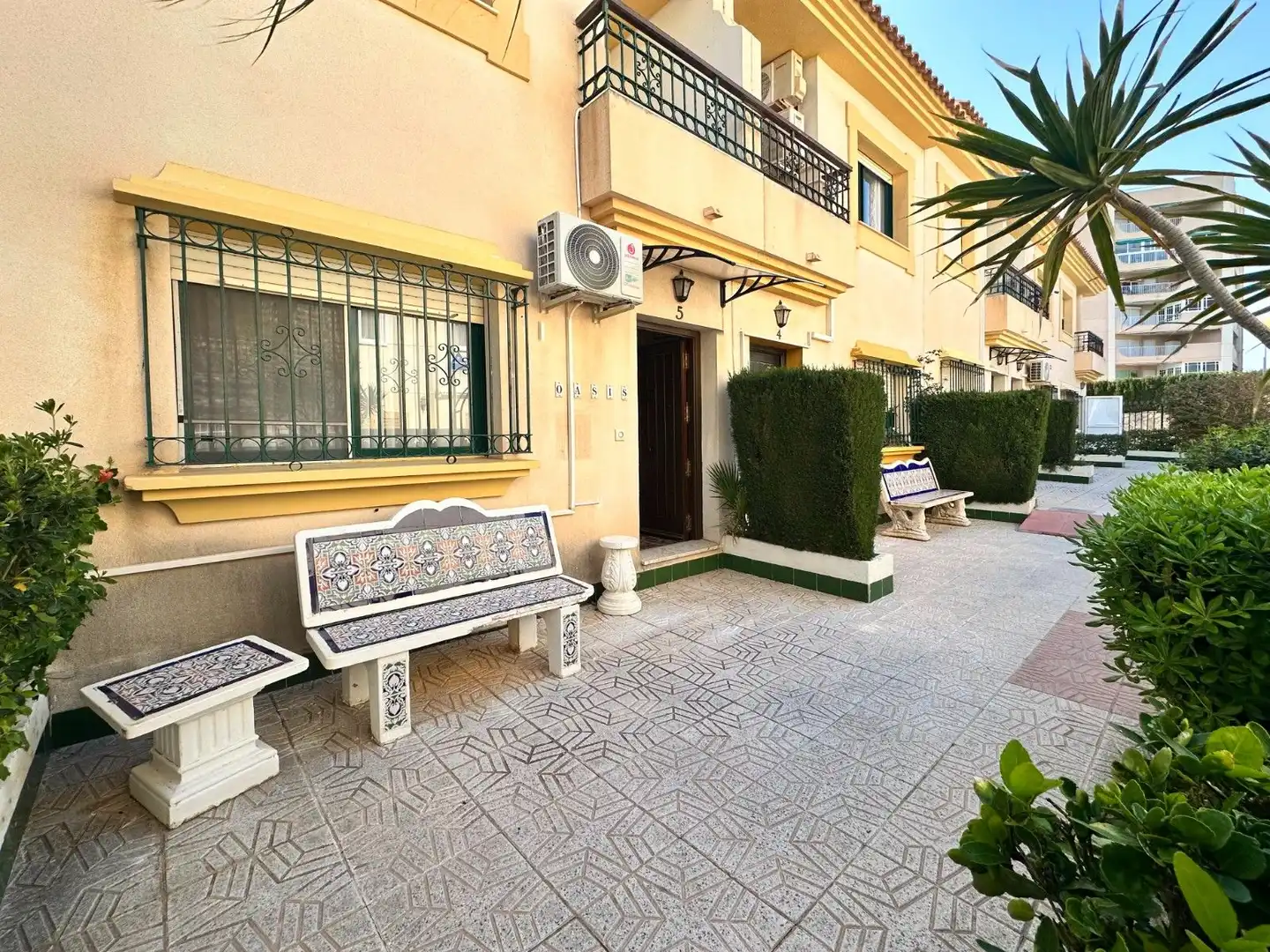 Casa a schiera con terrazza in vendita a Calle La Zenia
