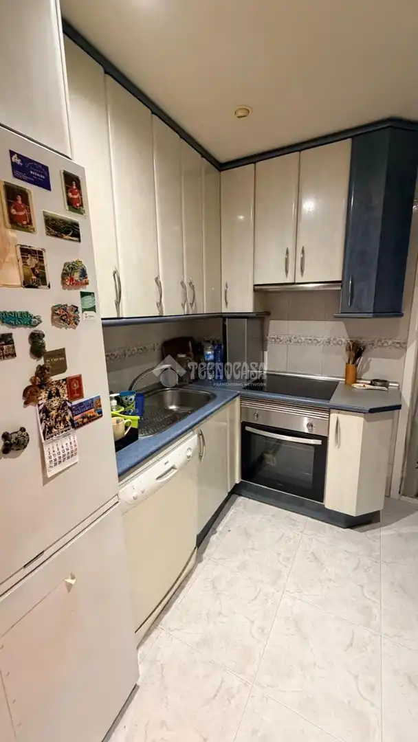 Cocina de Piso en venta en Madrid con Calefacción, Terraza y Balcón