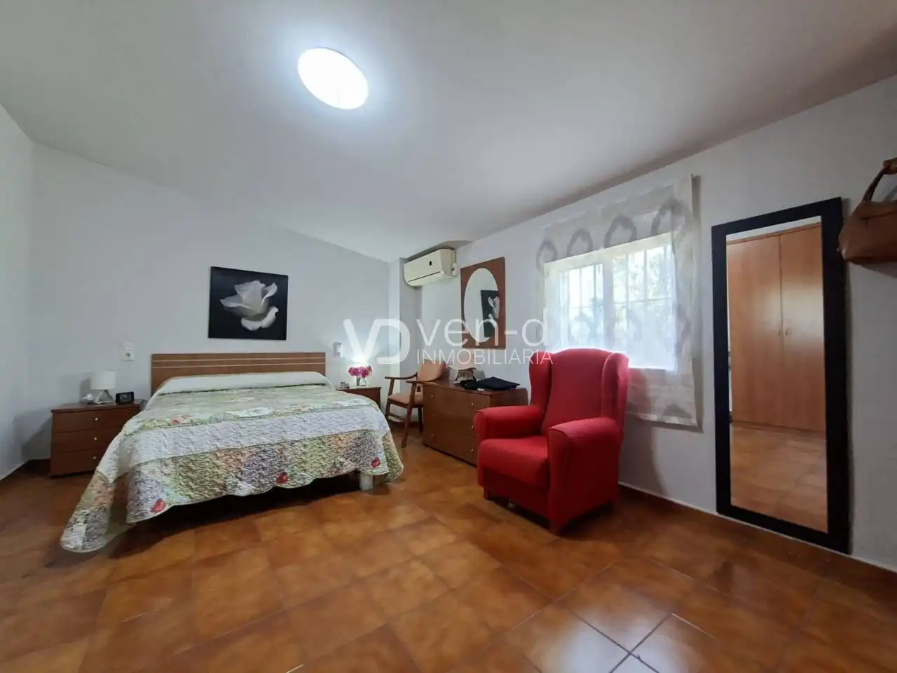 Schlafzimmer von Country house zum Verkauf in Enguera mit Klimaanlage, Heizung und Privatgarten