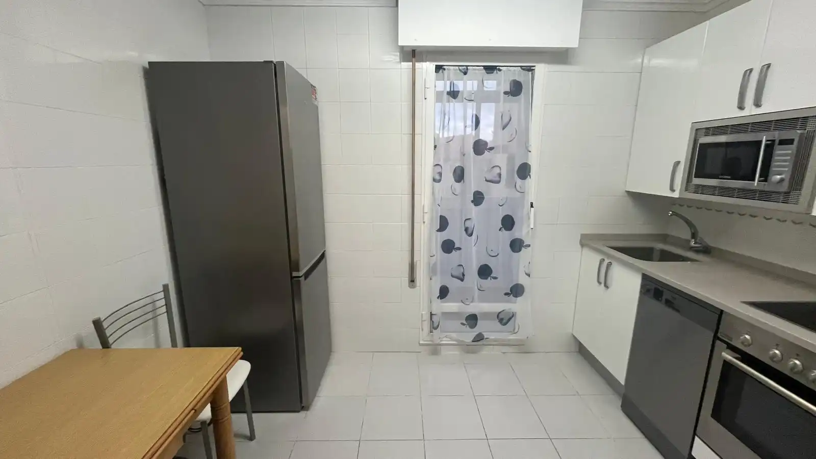 Wohnung zur Miete in Calle de Santa Cruz, 38, Santa Teresa - San Pedro Cardeña