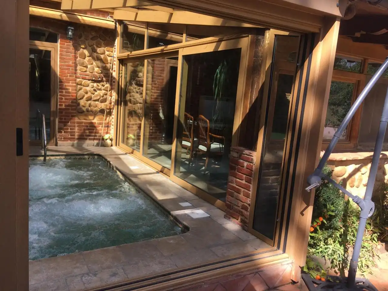 Piscina de Casa adosada en venda en San Andrés del Rabanedo amb Aire condicionat, Calefacció i Jardí privat