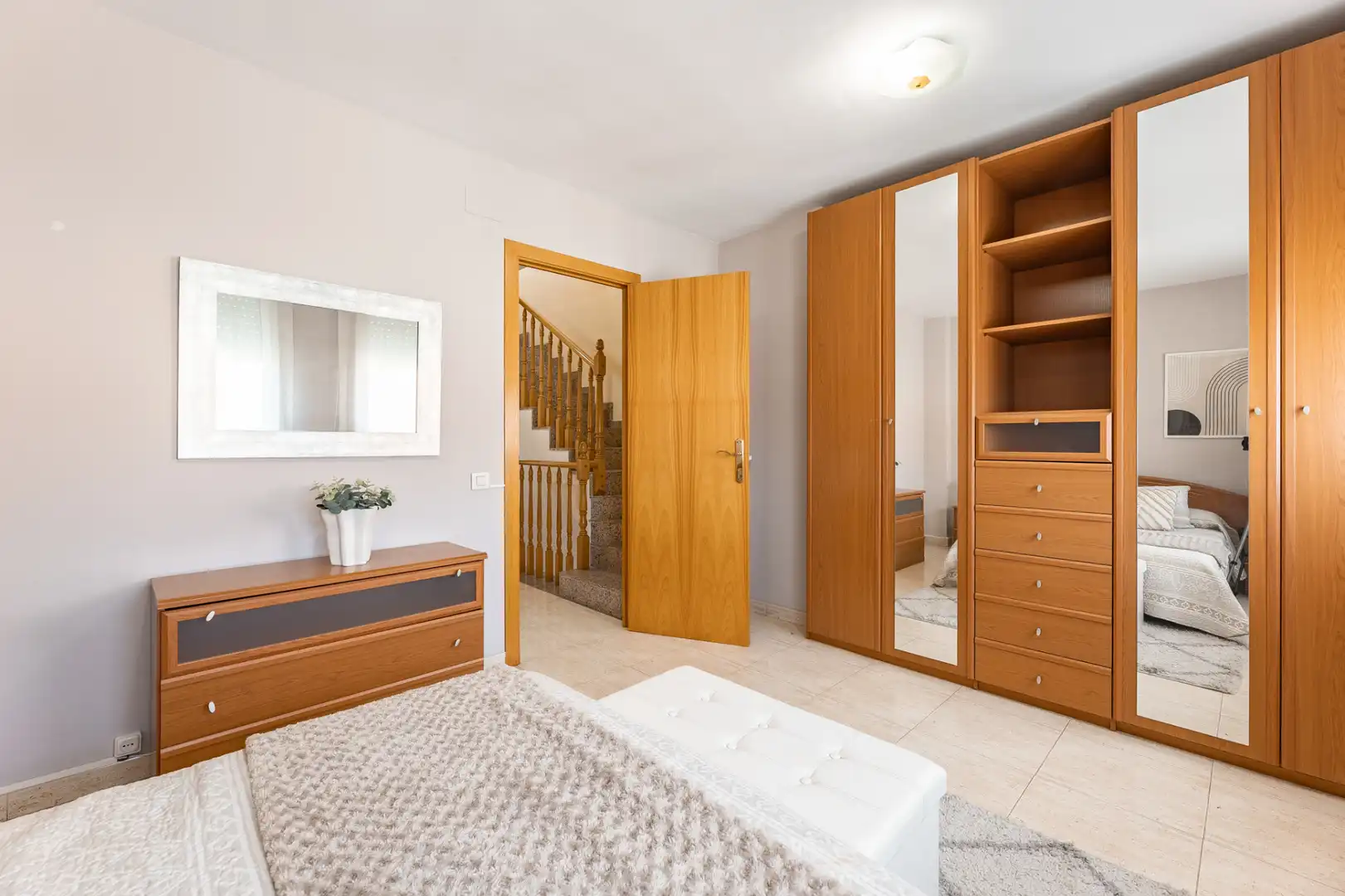 Habitación de Casa adosada en venta en Martorell con Aire acondicionado, Calefacción y Jardín privado