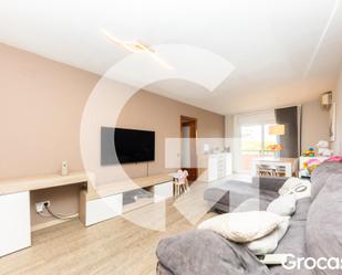 Living room of Flat for sale in Viladecans  with Air Conditioner, Oven and Balcony