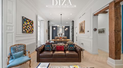 Foto 2 de Piso de alquiler en De Cervantes, Cortes - Huertas, Madrid Capital