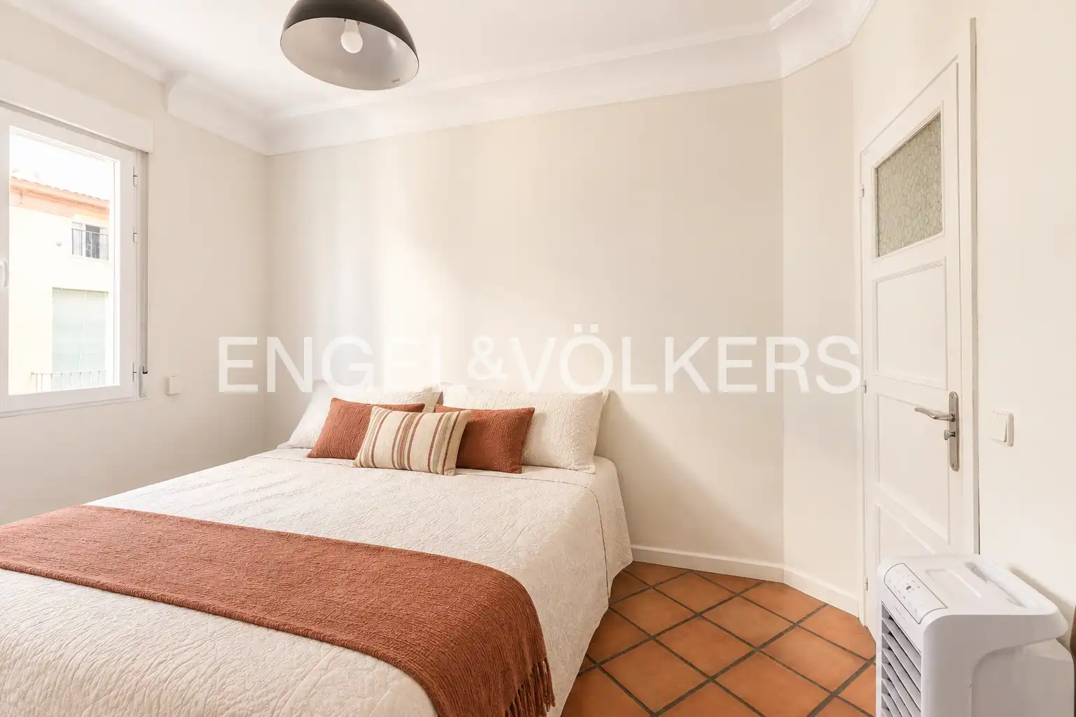 Habitación de Piso de alquiler en Madrid con Aire acondicionado, Calefacción y Amueblado