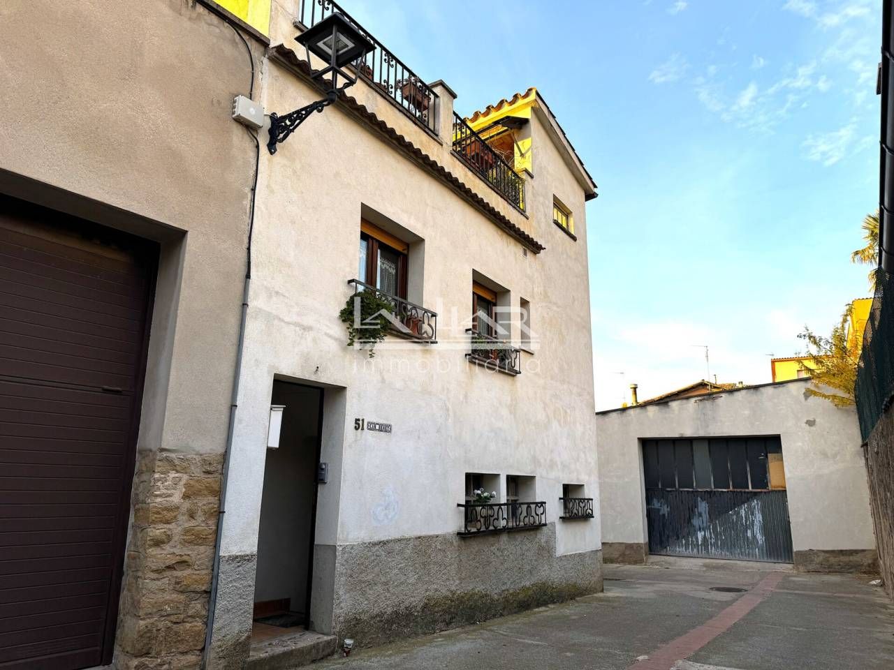 Exterior view of House or chalet for sale in Taradell