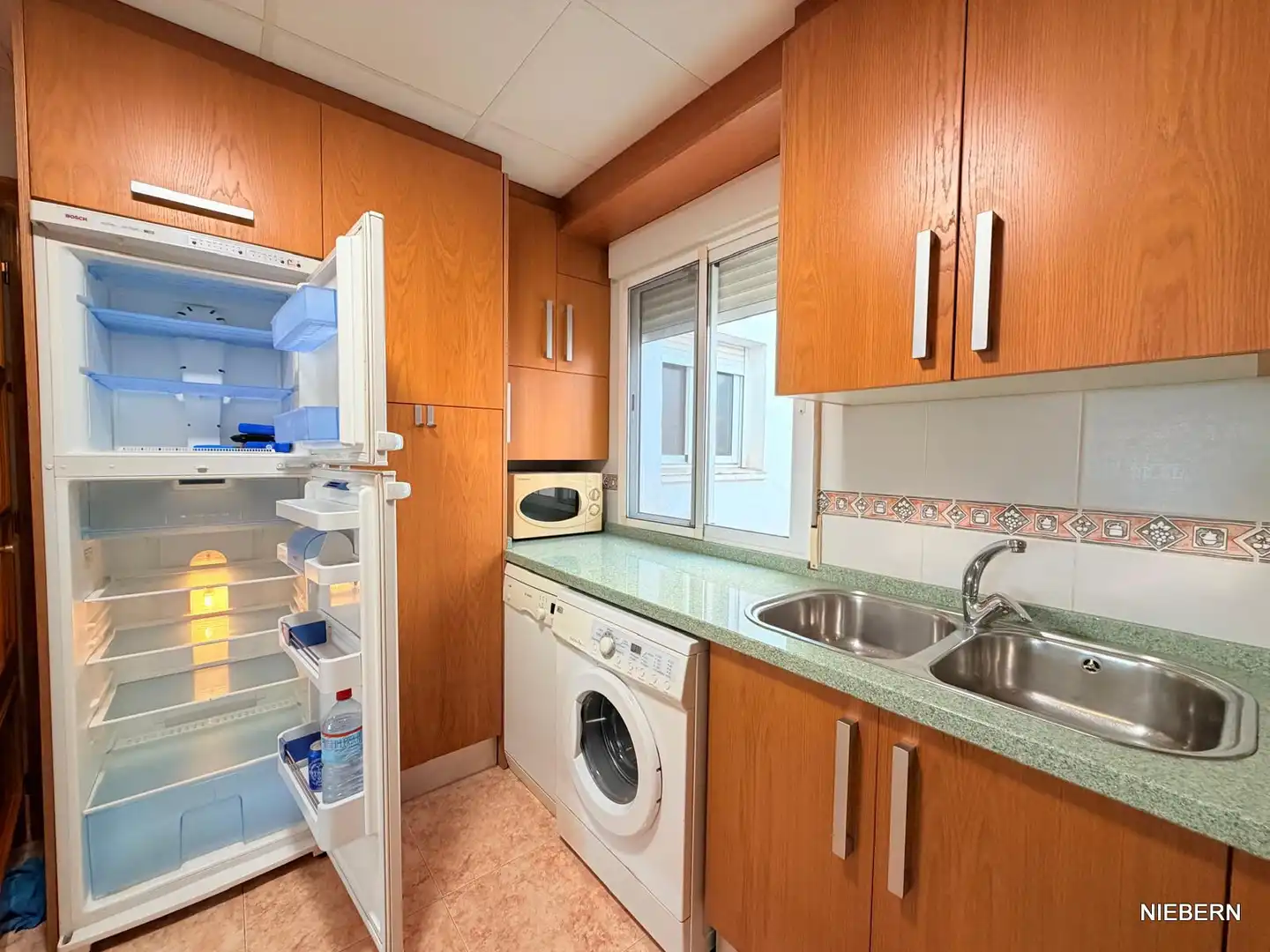 Cocina de Piso de alquiler en Cartagena con Aire acondicionado, Amueblado y Horno