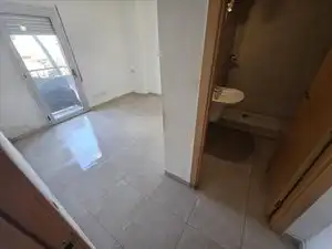 Habitación de Piso en venta en Celrà con Terraza y Balcón