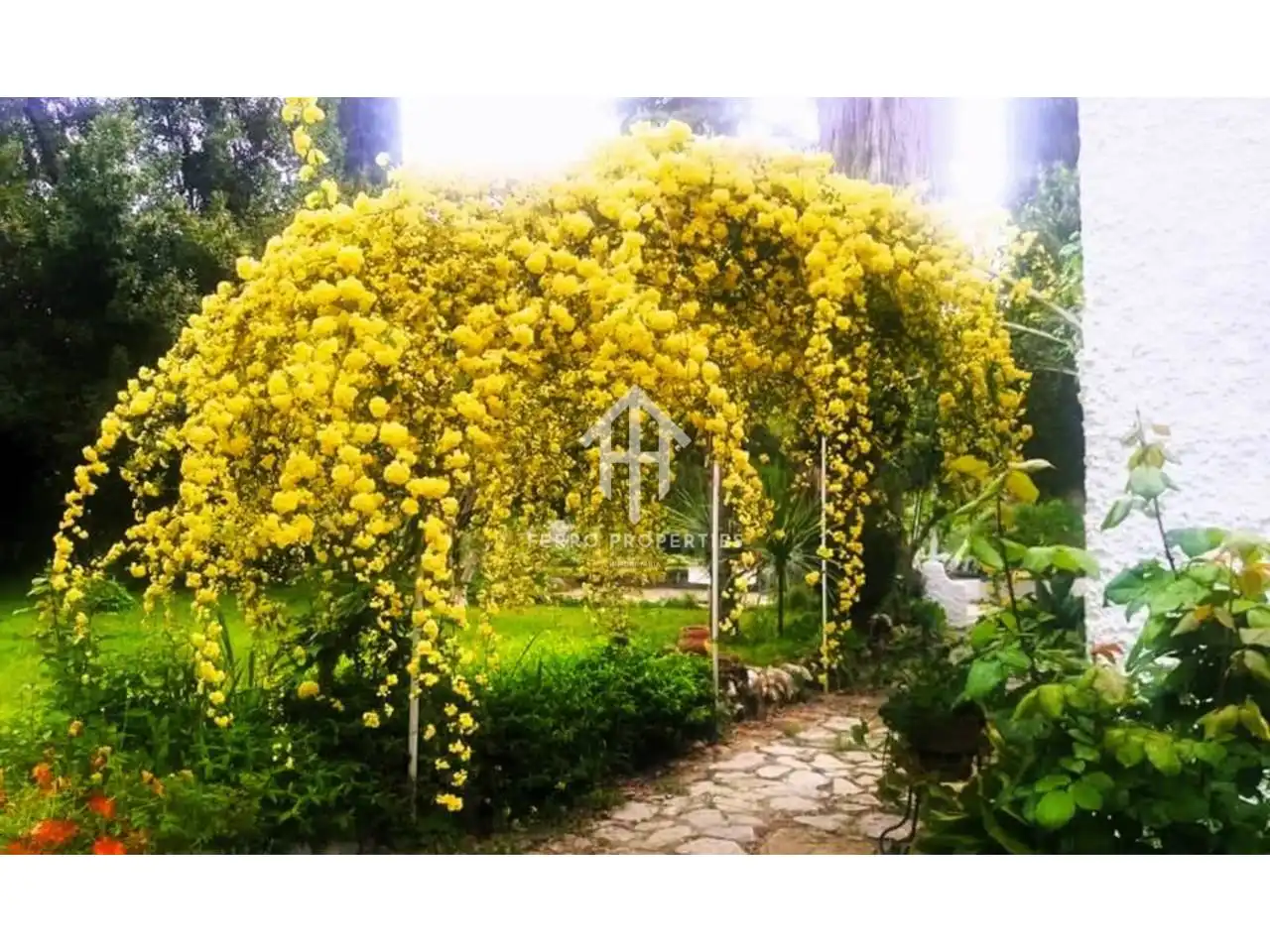 Garden of Country homes for sale in Loja  with Heating, Private garden and Swimming Pool