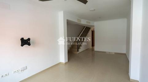 Foto 4 de Casa adosada en venda a Garbinet - Parque de las Avenidas, Alicante