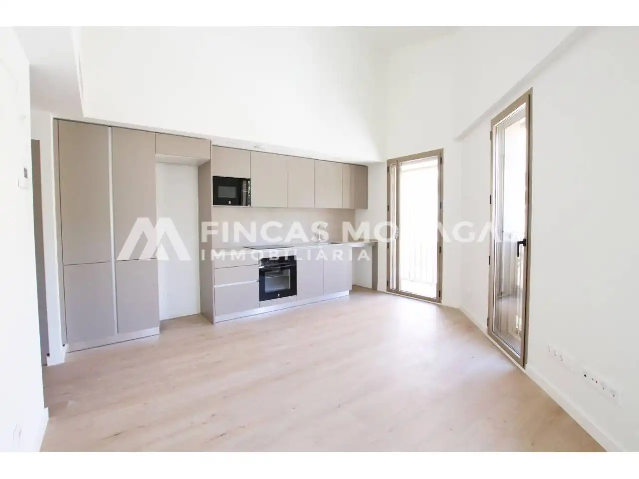 Flat for rent in Calle Castell, Can Fatjó - Sant Jordi Park - Plana del Castell